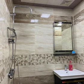 In Baku 50.0 m² apartment is for sale - Image 2