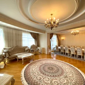In Baku 170.0 m² apartment is for sale - Image 5