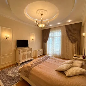 In Baku 170.0 m² apartment is for sale - Image 8