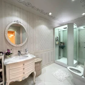 In Baku 170.0 m² apartment is for sale - Image 9