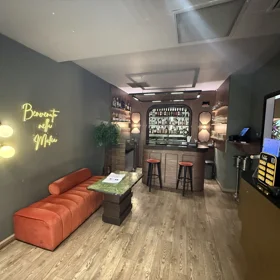 In Baku 300.0 m² commercial is for sale - Image 10
