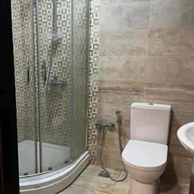 In Baku 50.0 m² apartment is for rent - Image 8