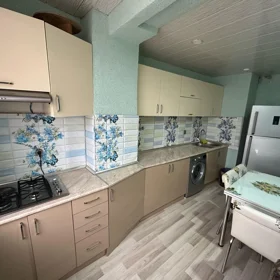 In Khirdalan 72.0 m² apartment is for rent - Image 5