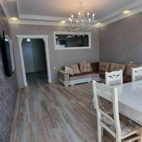In Baku 90.0 m² apartment is for rent - Image 3