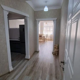 In Baku 90.0 m² apartment is for rent - Image 8