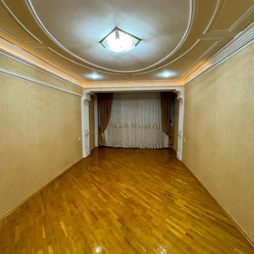 In Baku 80.0 m² apartment is for sale - Image 3