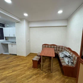 In Baku 80.0 m² apartment is for sale - Image 7