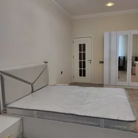 In Baku 70.0 m² apartment is for rent - Image 5