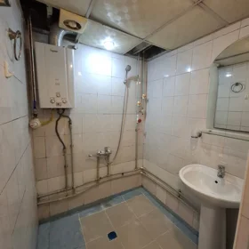 In Baku 120.0 m² apartment is for rent - Image 4