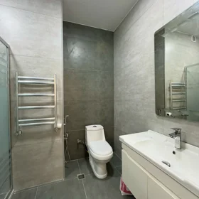 In Baku 1100.0 m² apartment is for rent - Image 2