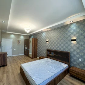 In Baku 1100.0 m² apartment is for rent - Image 9