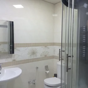 In Baku 145.0 m² apartment is for rent - Image 2