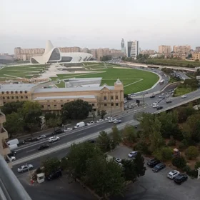 In Baku 145.0 m² apartment is for rent - Image 5