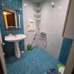 In Khirdalan 80.0 m² apartment is for rent - Image 10